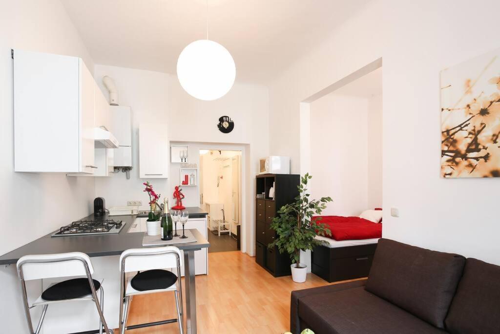 New Shalalaliving Vienna - Cosy Home Meidlinger Markt Kg12 Kültér fotó