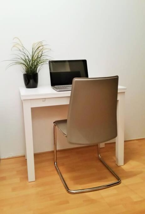 New Shalalaliving Vienna - Cosy Home Meidlinger Markt Kg12 Kültér fotó